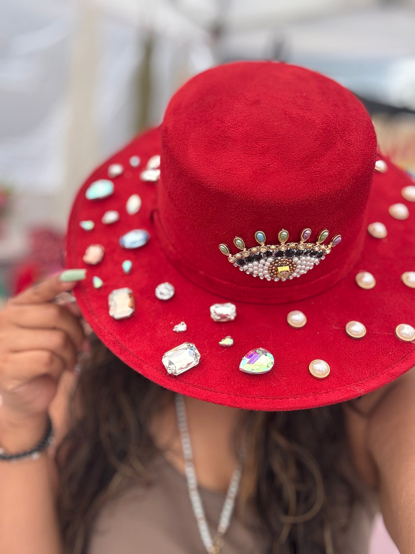 Red eye hat