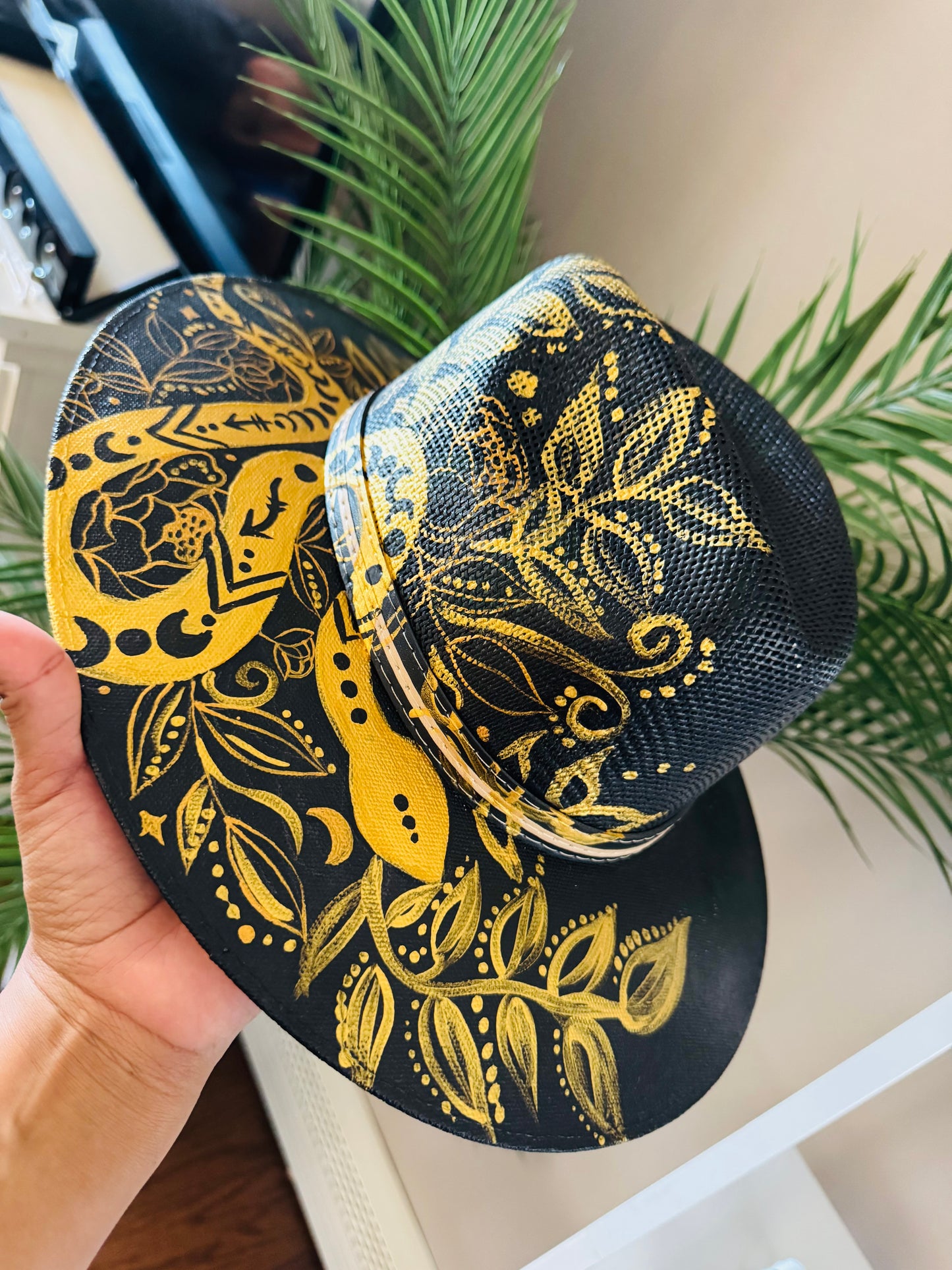 Snake hat
