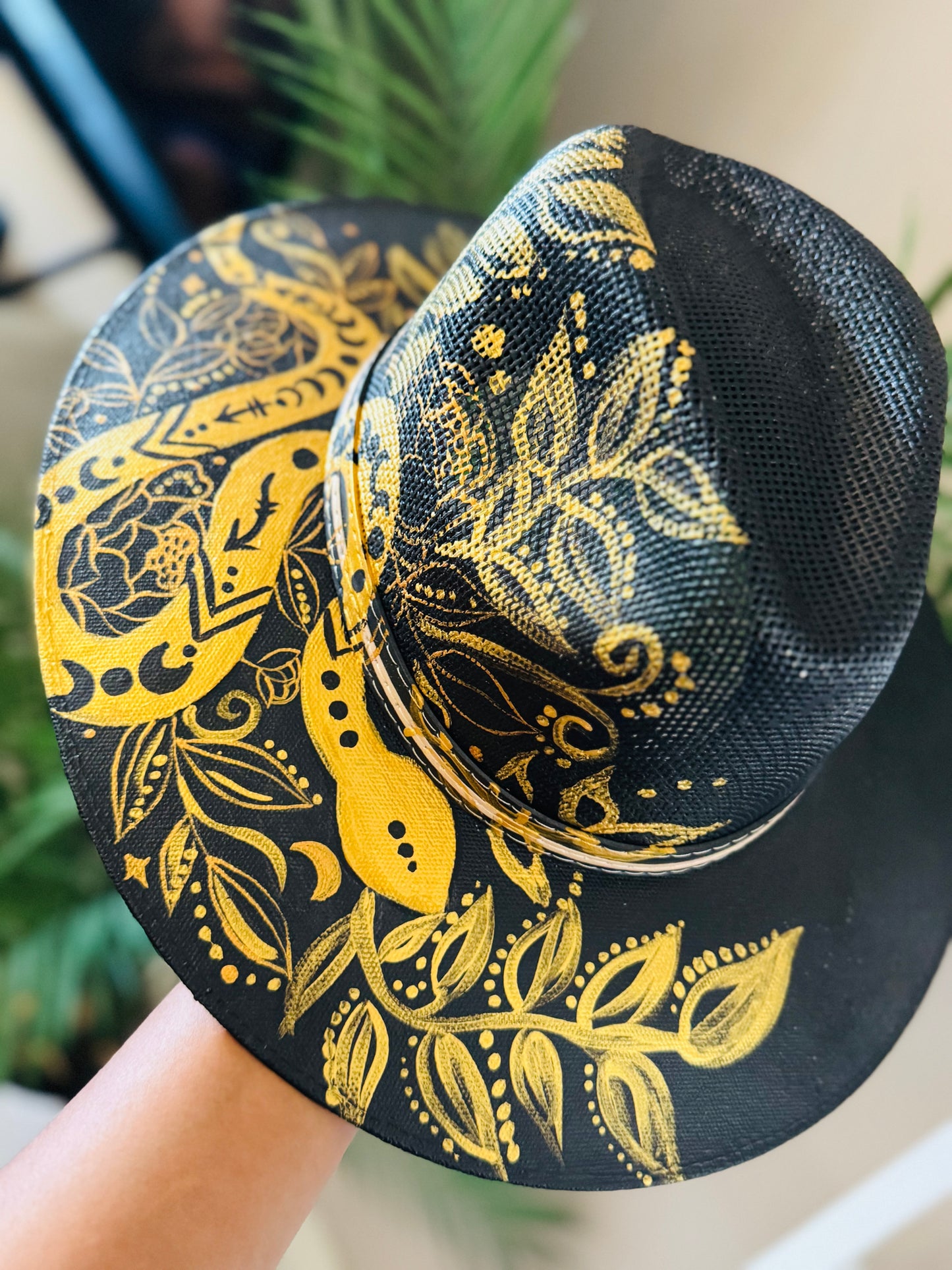 Snake hat