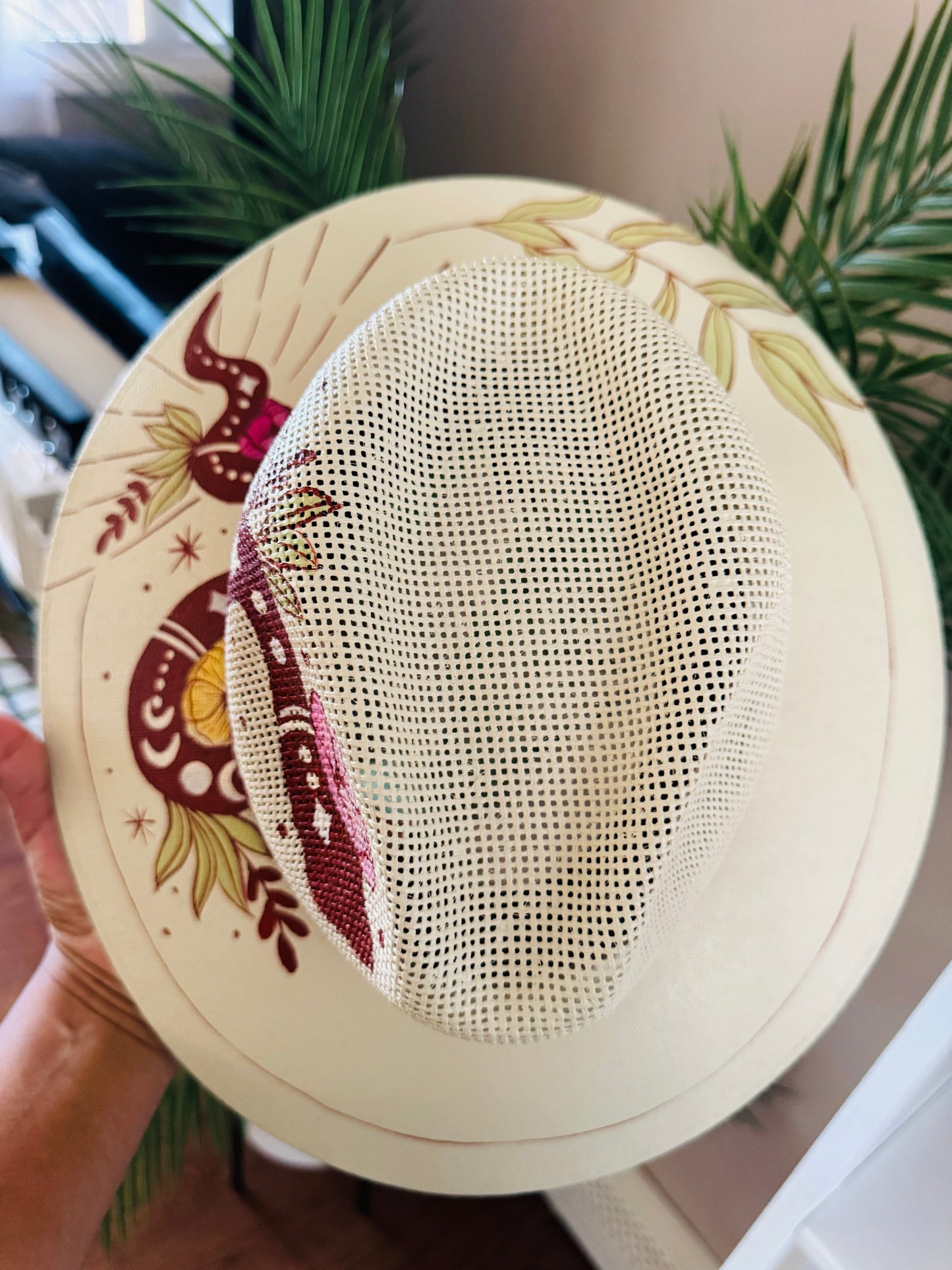 Snake hat