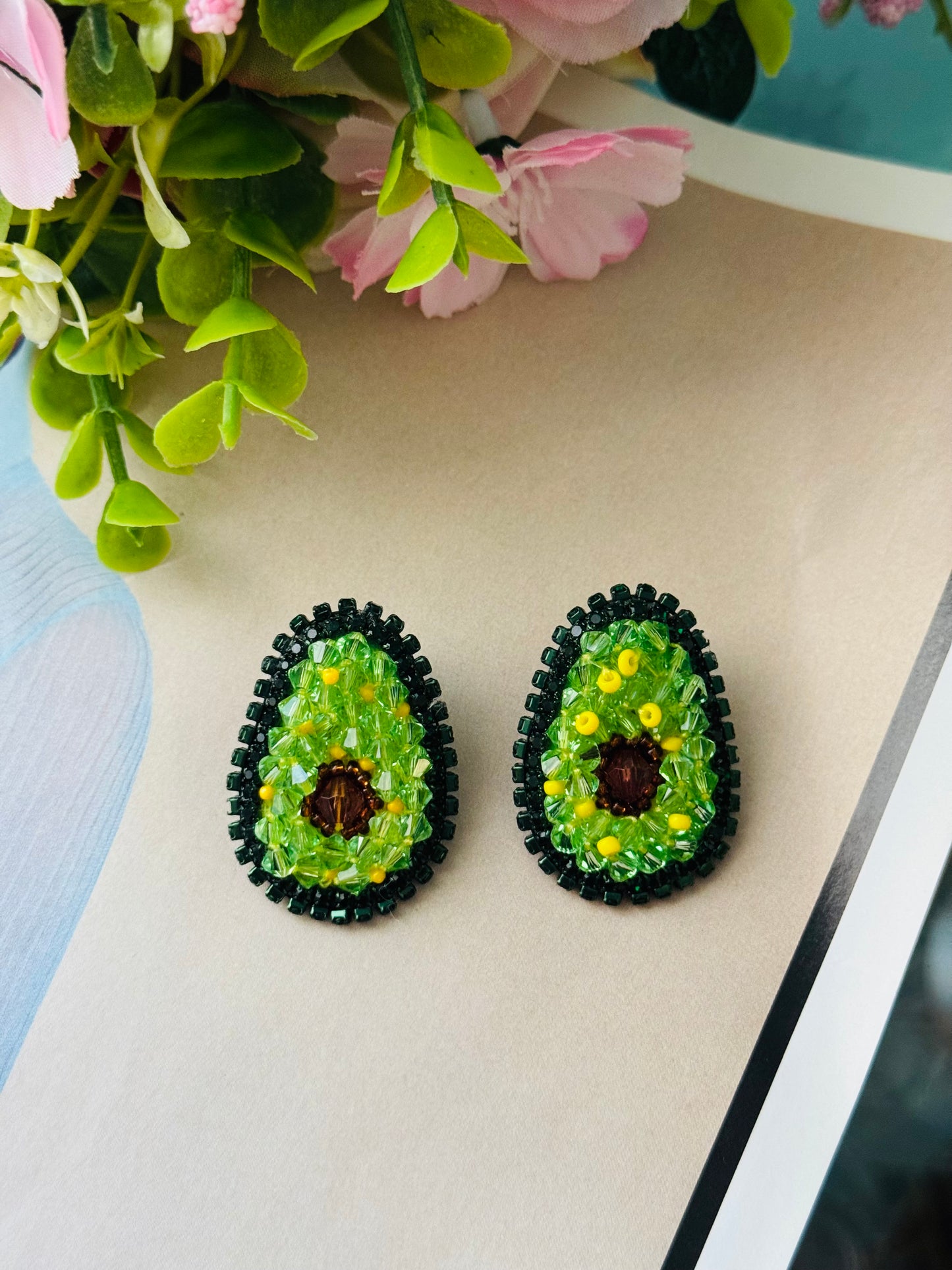 Avocado earrings