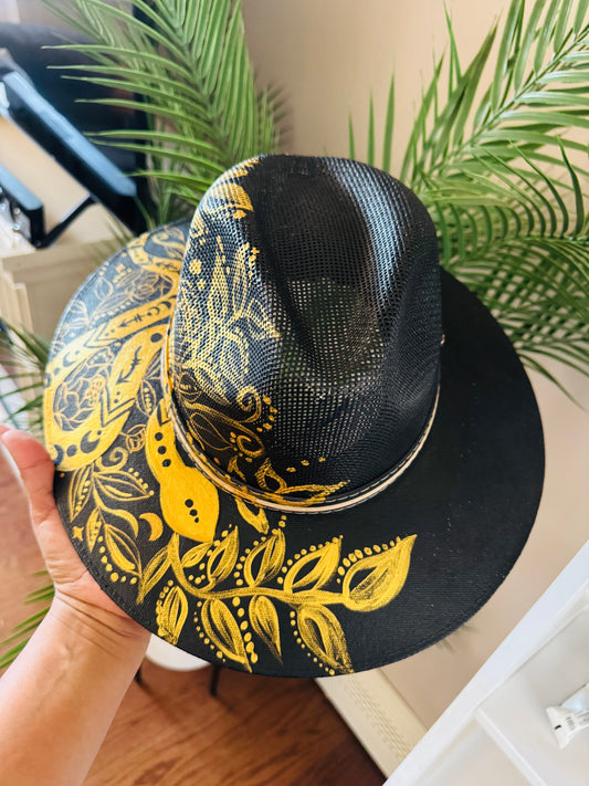 Snake hat