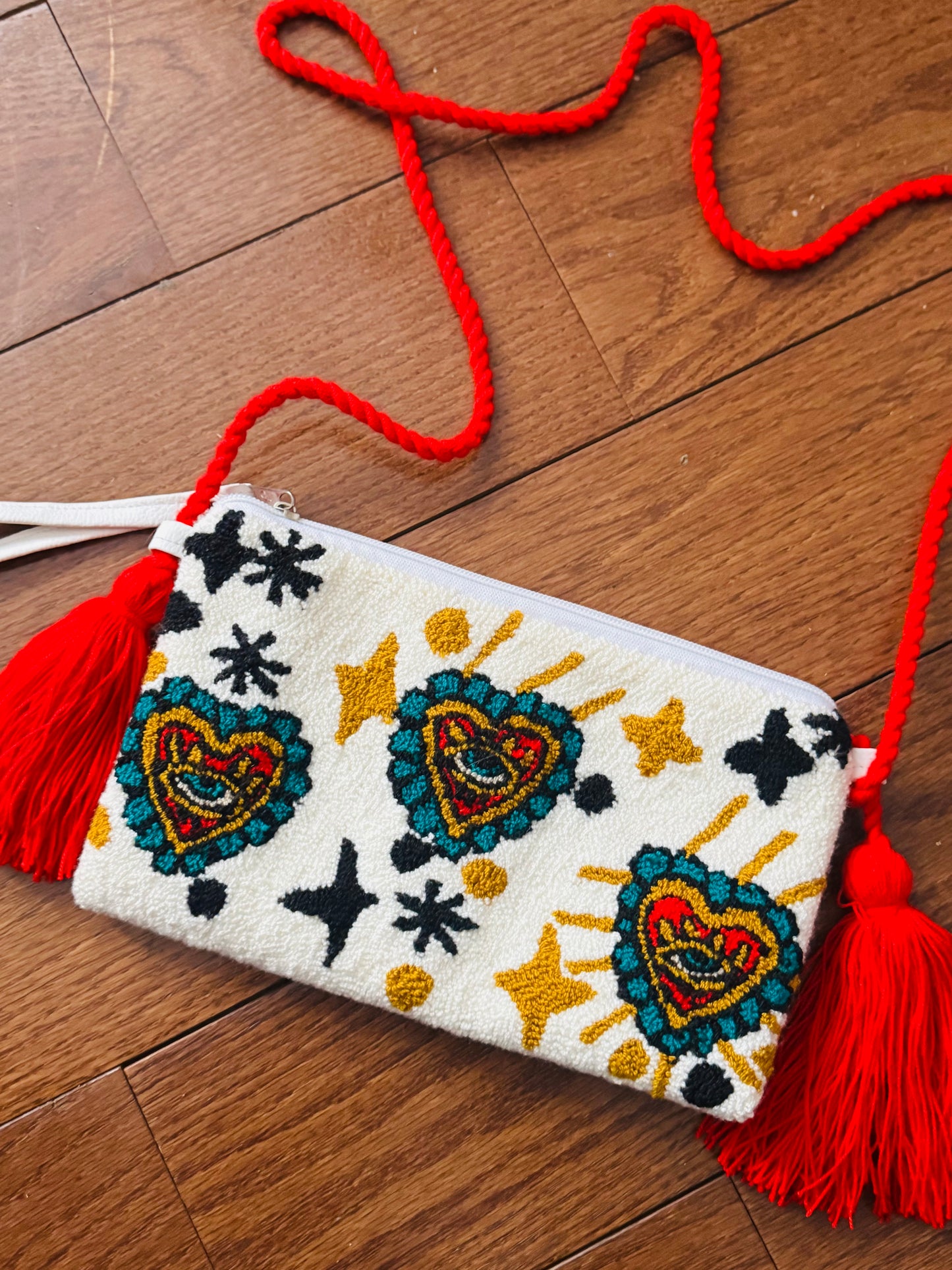 Eye purses